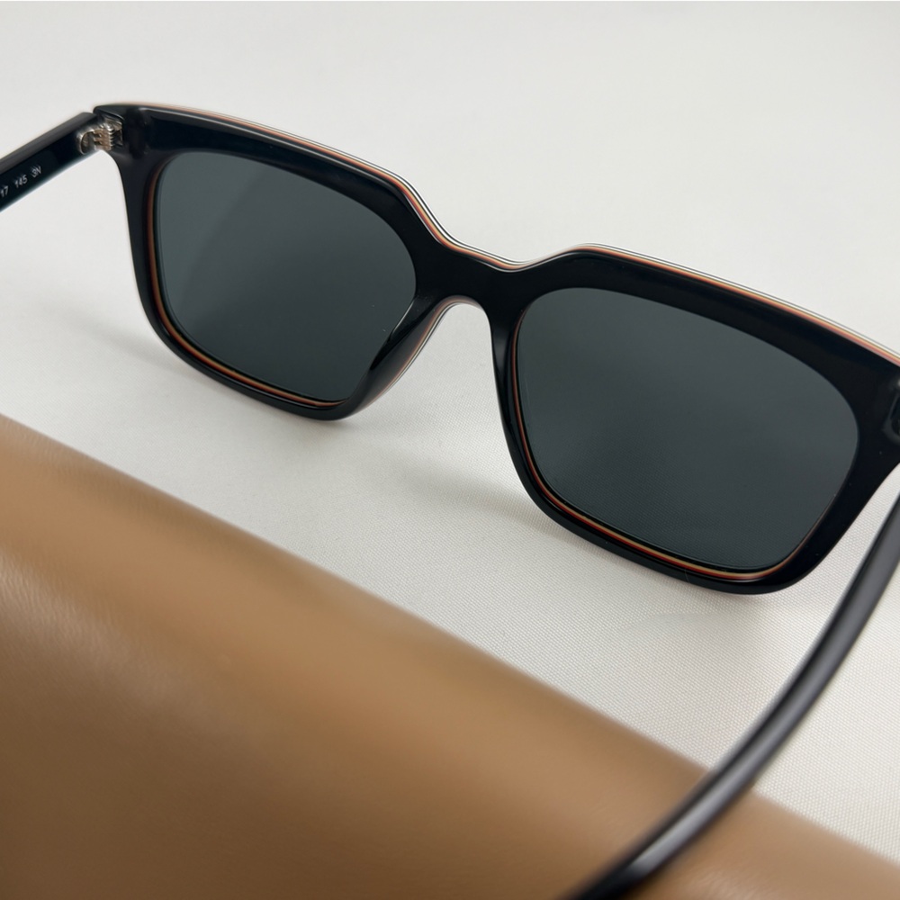 Burberry BE4337 Black Dark Grey Sunglasses - Picture 3 of 8